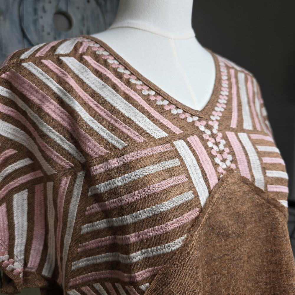 Savanna Jane Knit Top Womens M Embroidered Boho V-Neck Pink and Tan Festival NWT - Picture 12 of 16